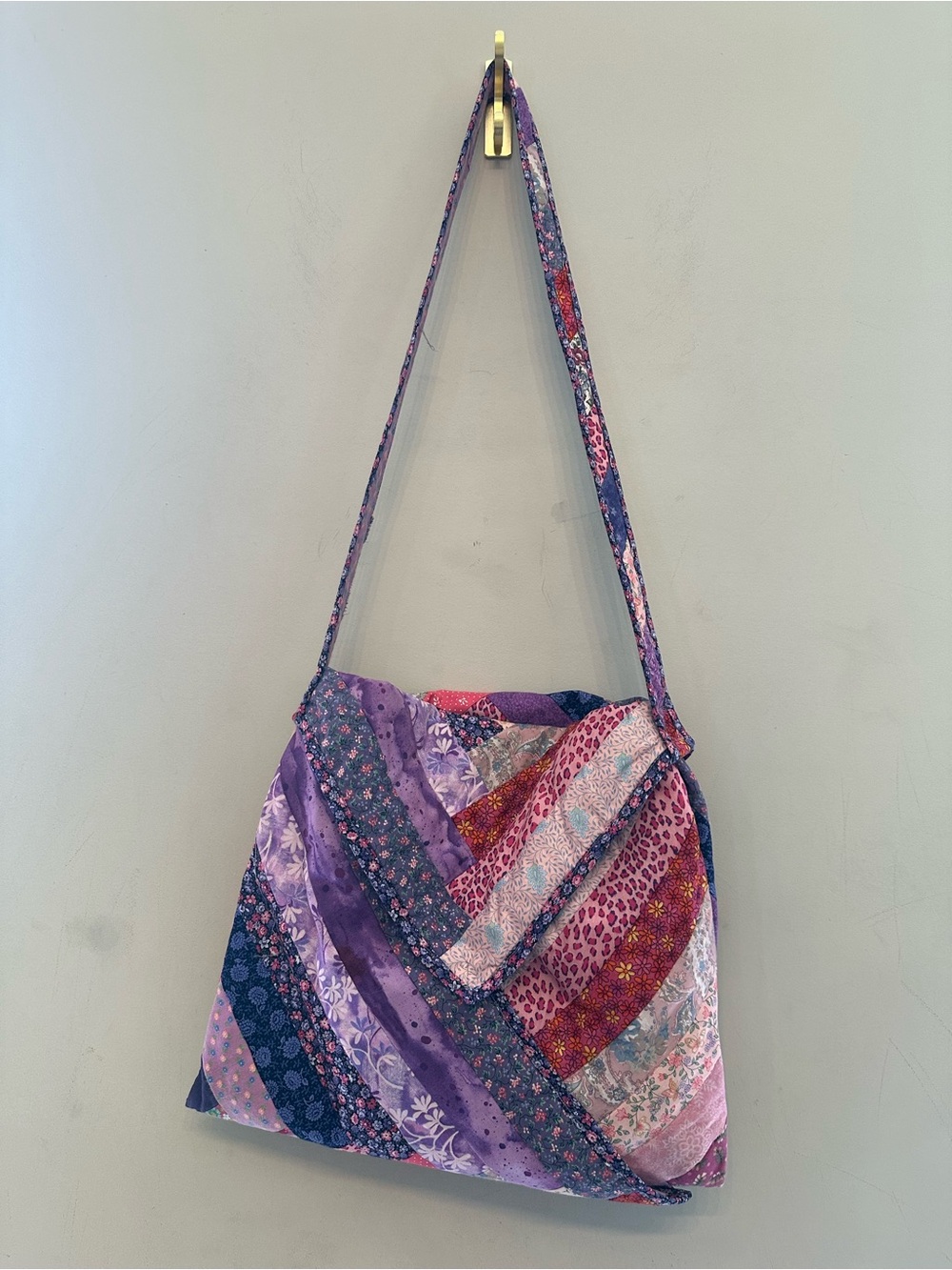 Vintage Handmade Purple and Pink Quilted Patchwork Crossbody Bag - Picture 3 of 7